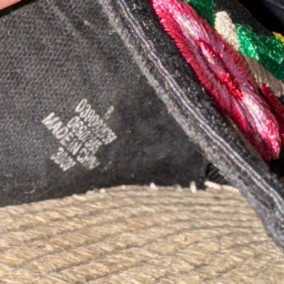 EUC ASOS JAC Embroidery Espadrille Sandals Floral Lace Up Size 9 Wide 9W - Picture 9 of 9